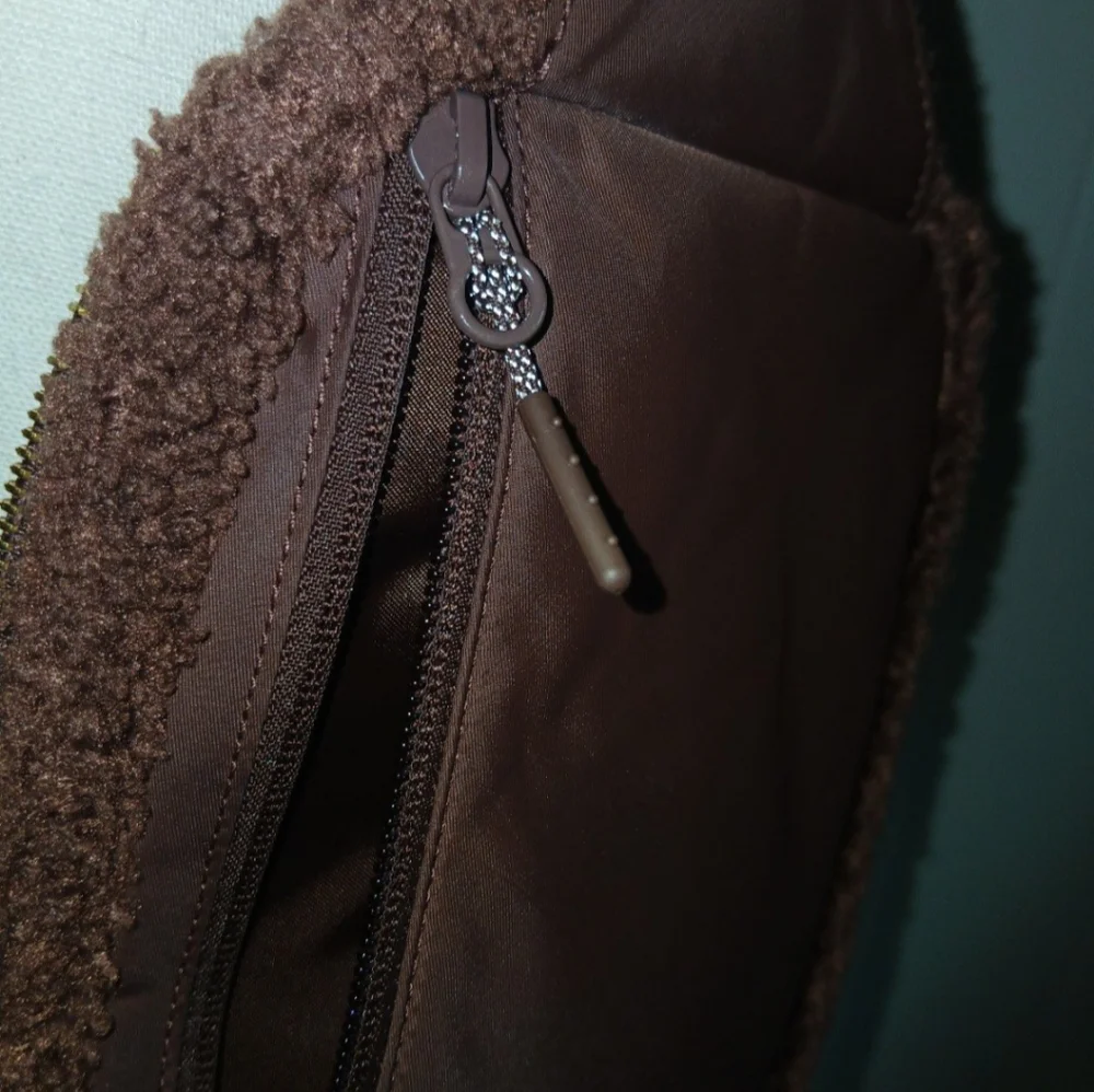 Lululemon Athletica Brown Fleece Fanny Pack Crossbody Bag Purse L2 Large - Picture 7 of 9